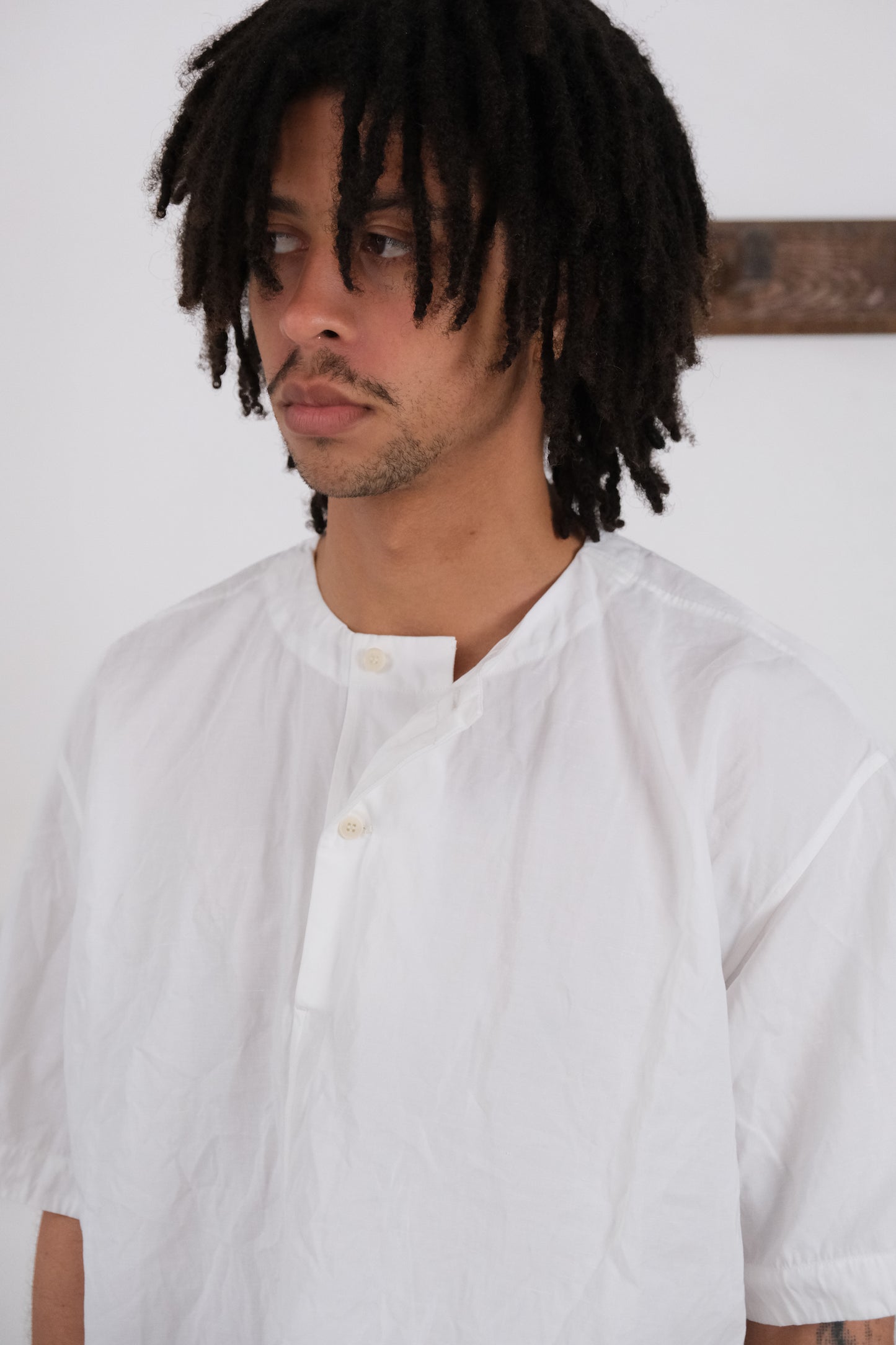woven tee, white ultra-hard twist gabardine
