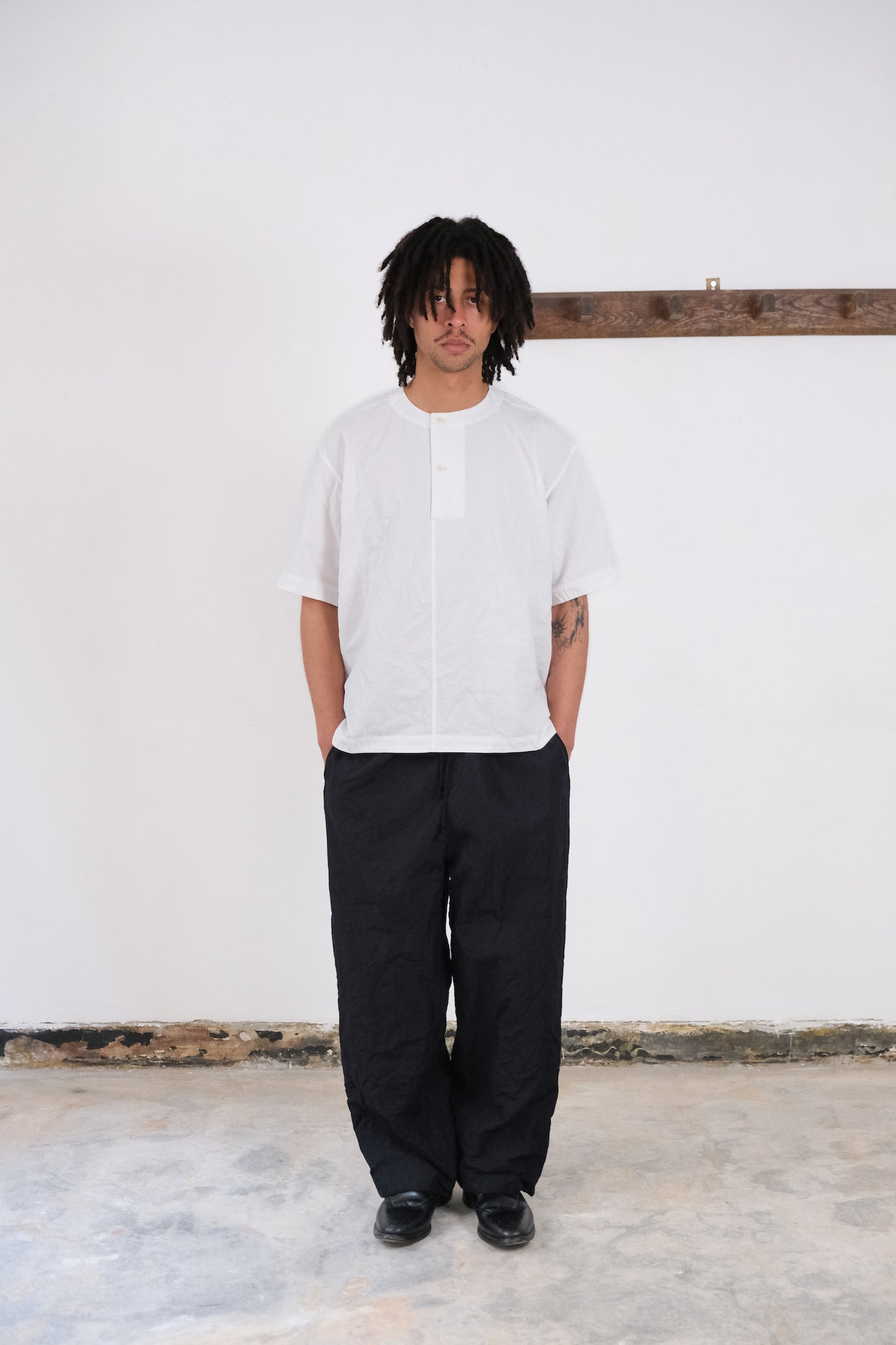 woven tee, white ultra-hard twist gabardine