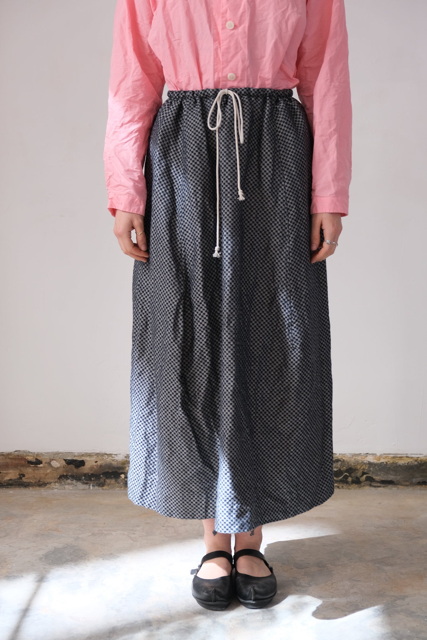 inmo skirt, blue natural damask