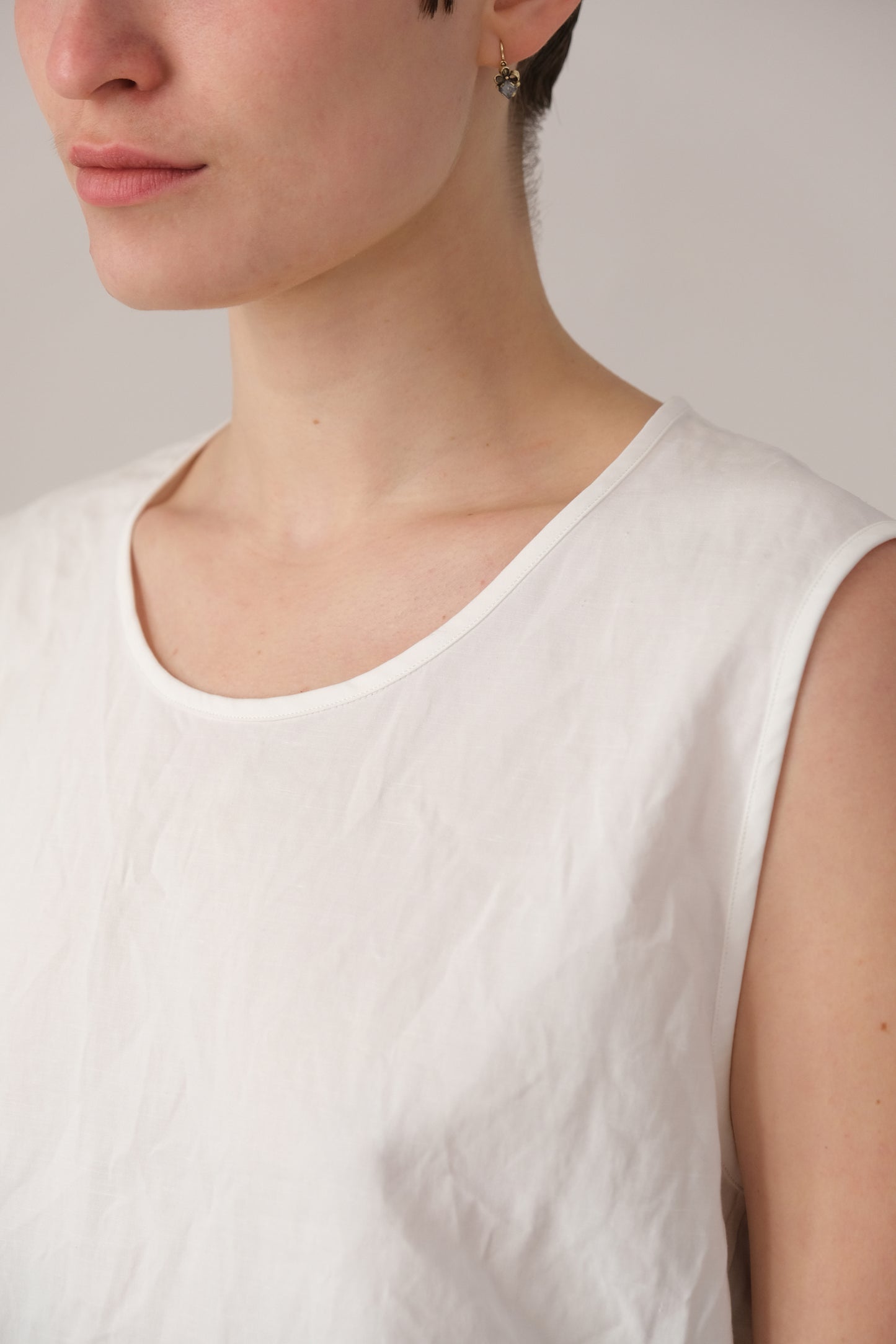 woven tank top, white ultra-hard twist gabardine