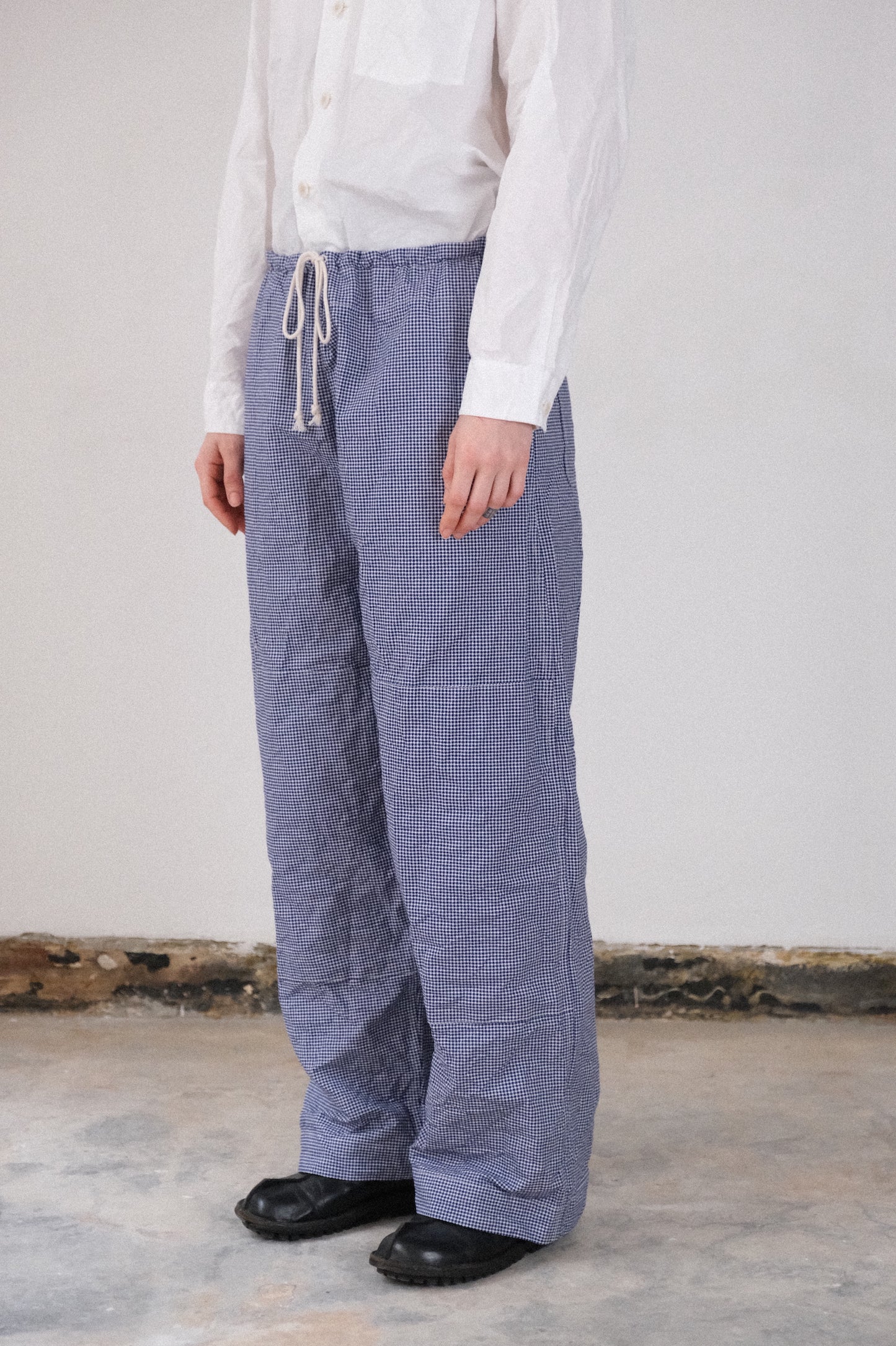 gardening trousers, blue white bakers pepita