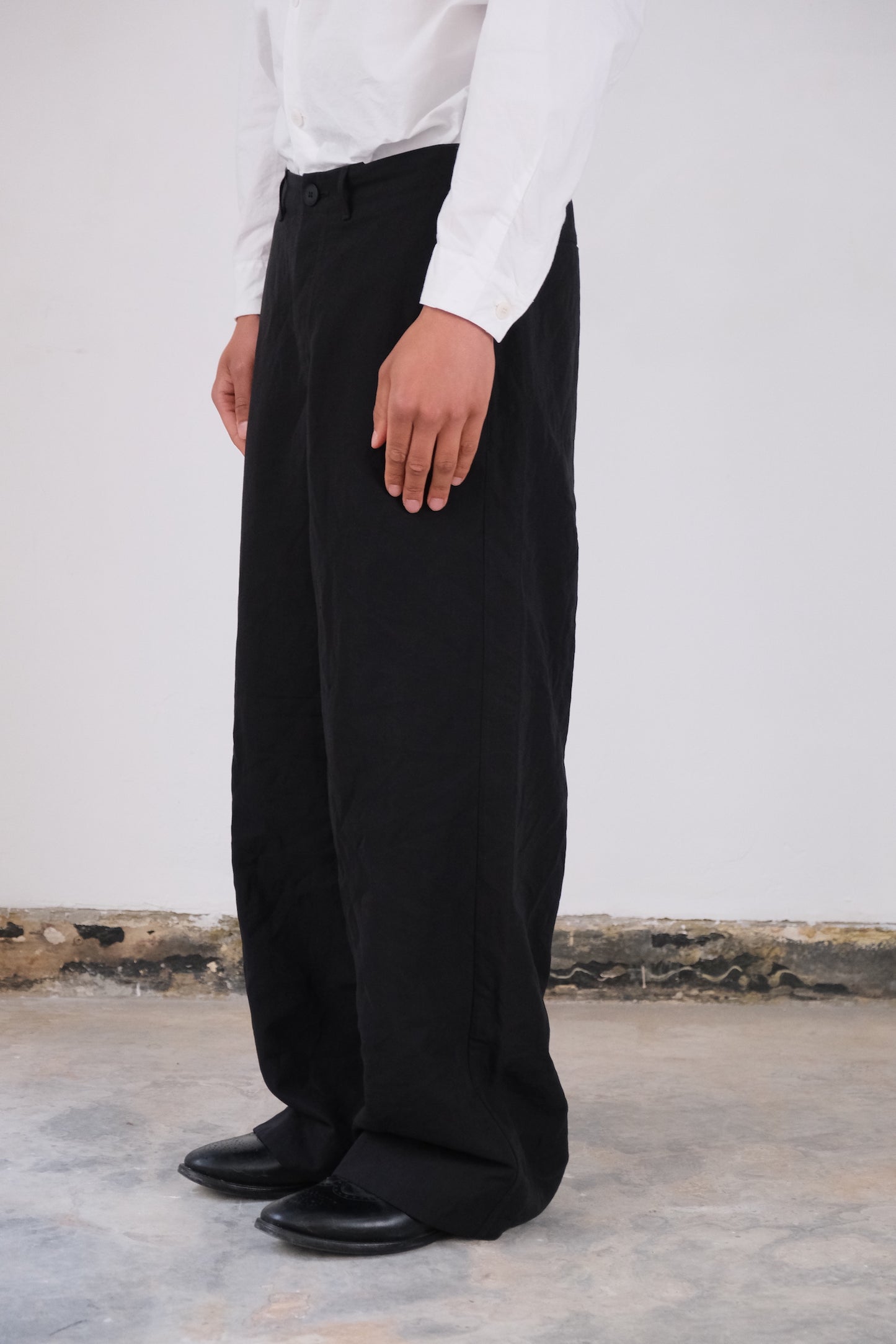 wide leg trousers, black ultra-hard twist oxford