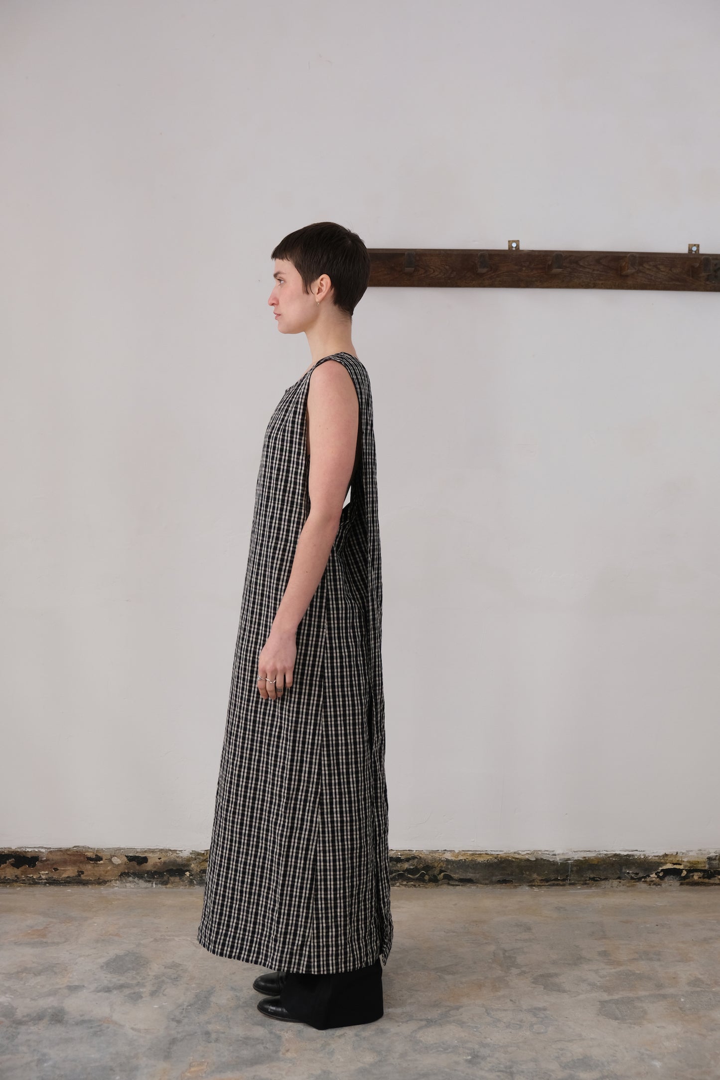 apron dress, black kelsch cloth