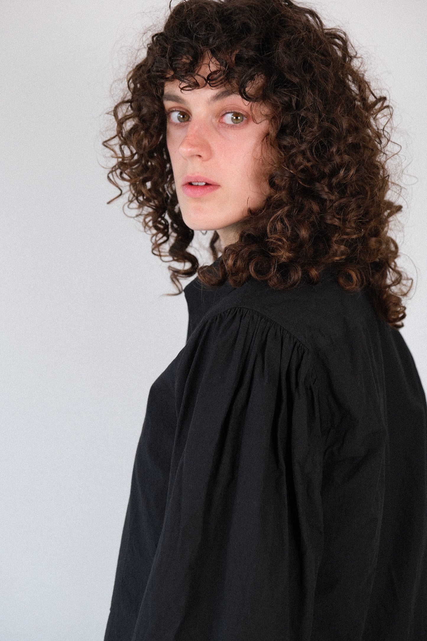 smock ceremony shirt, black ultra-dense typewriter